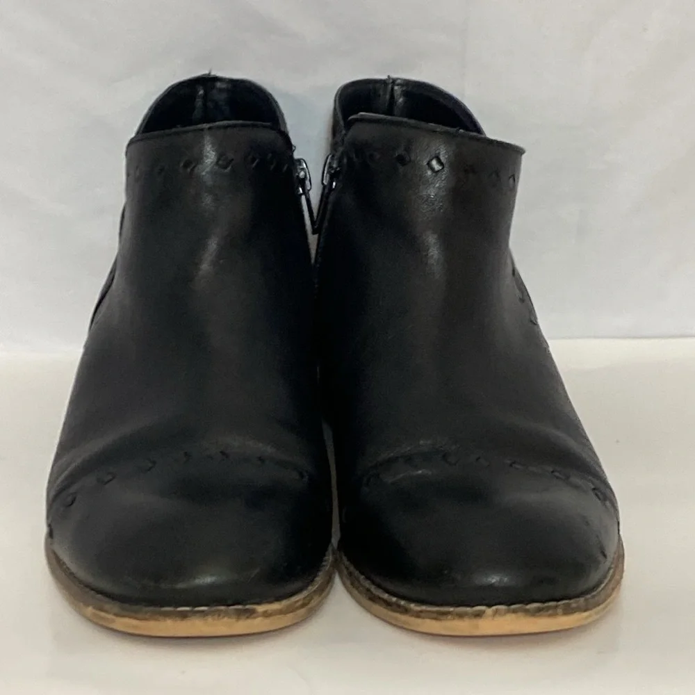 Diva True Black Soft Leather Booties 38/7.5